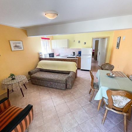 Apartmani Leonarda Ядраново Екстериор снимка