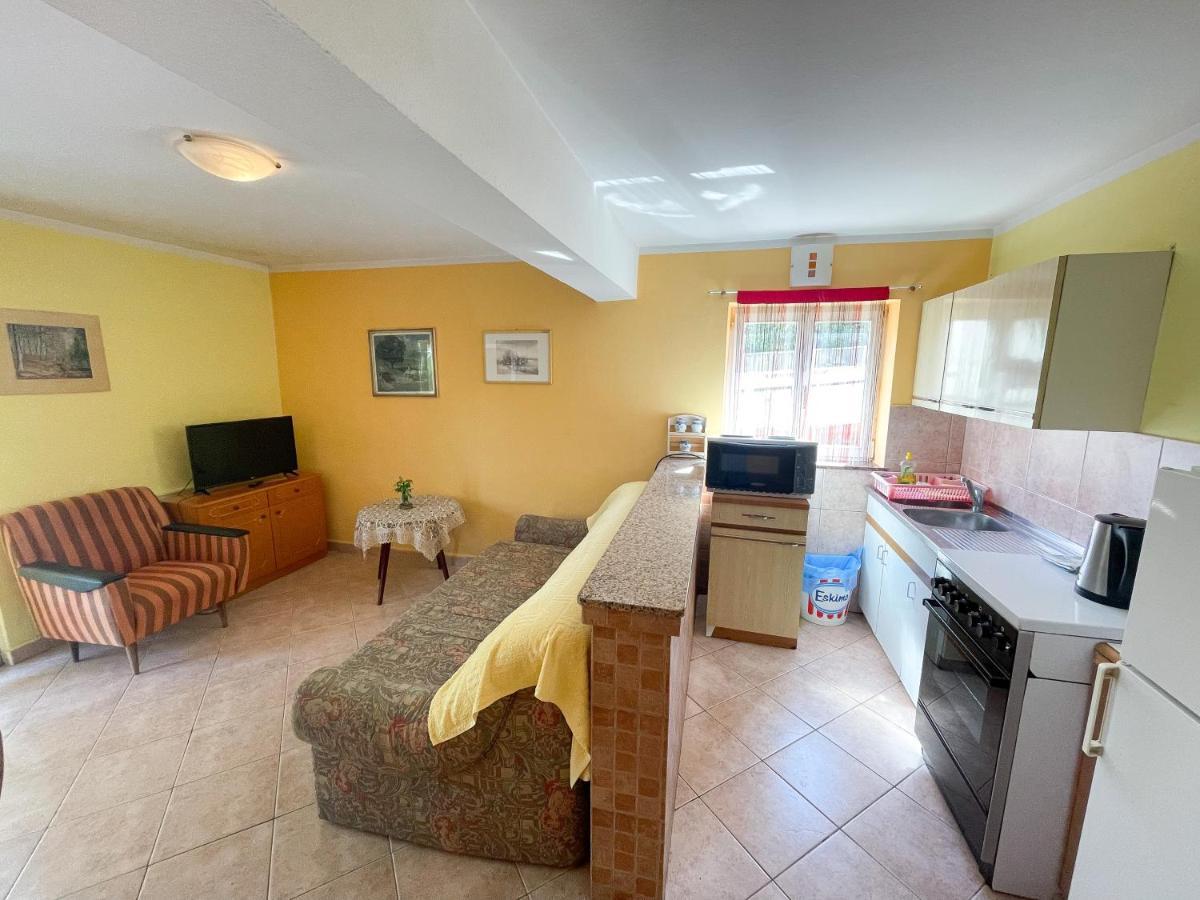 Apartmani Leonarda Ядраново Екстериор снимка