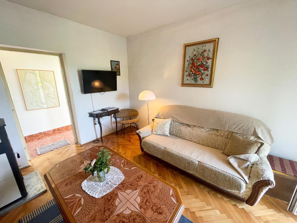 Apartmani Leonarda Ядраново Екстериор снимка